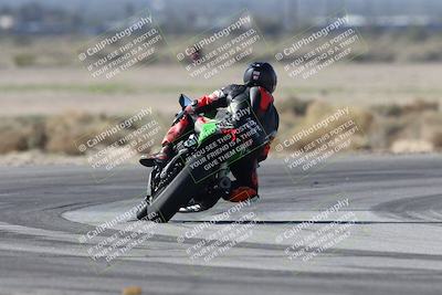 media/Jan-15-2026-Racers Edge (Thu) [[dfebeb70ab]]/3-B Group/Session 4 (Turn 5)/